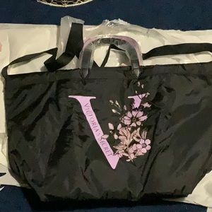 Victoria’s Secret tote bag brand new